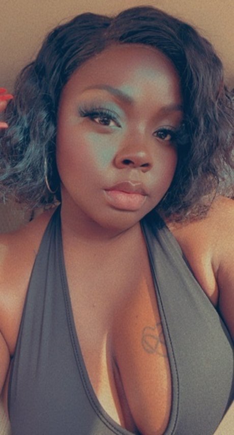 Rikaaa OnlyFans-Seite