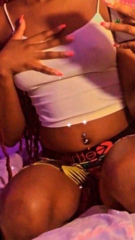 Luh Strawberry Nackt OnlyFans