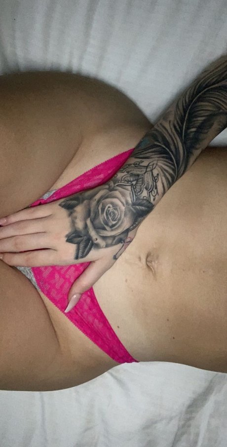 _BIG BANK BARBIE_ OnlyFans-Bilder