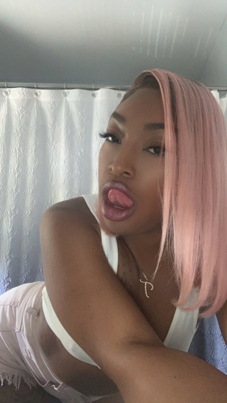 prwttypink Nacktbilder OnlyFans Leaks