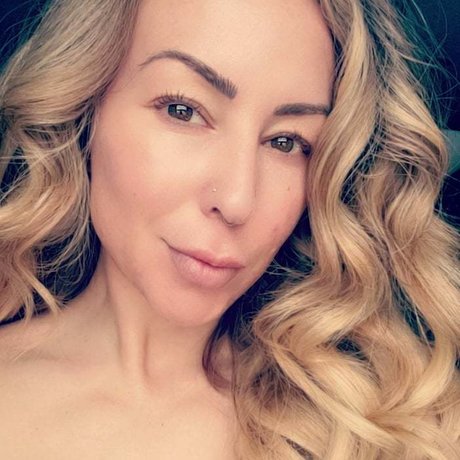 Provocative Panda OnlyFans Striptease