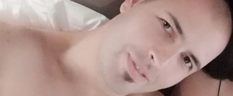 schnubbihh OnlyFans Striptease