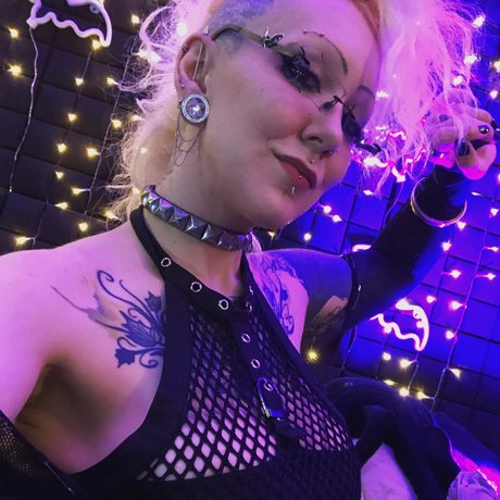 Nona Schnauzevoll Nacktporno OnlyFans