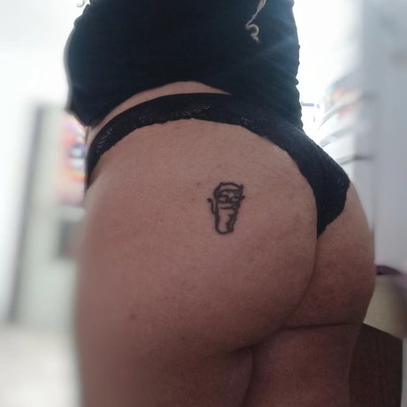 Hana Yu_ Füße OnlyFans