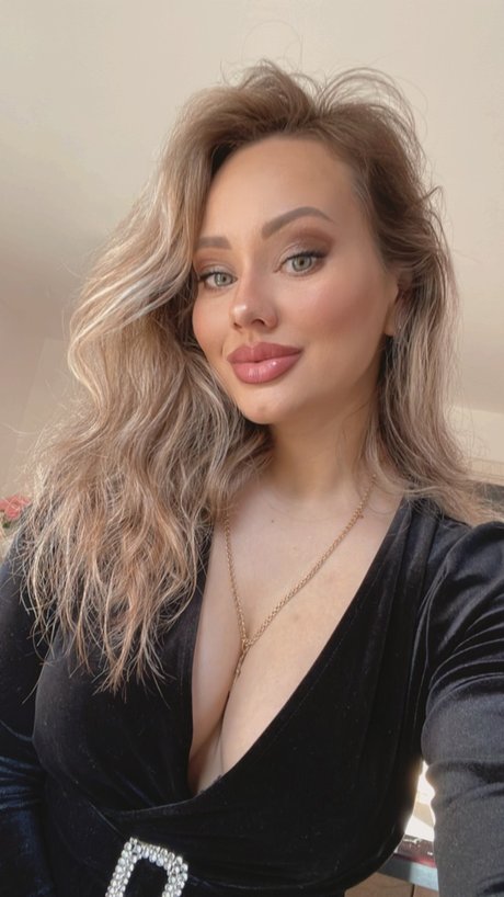 Valentinne Geleakte OnlyFans-Inhalte