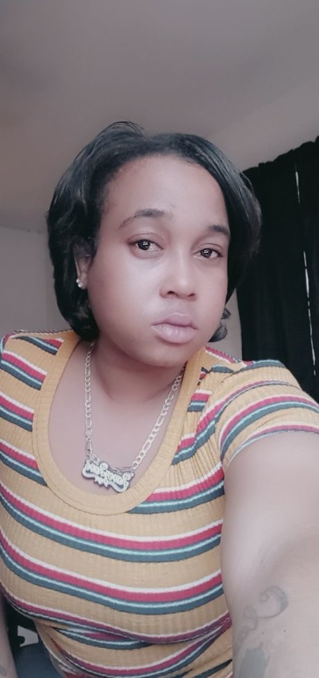 Diamond33 OnlyFans Pornografie