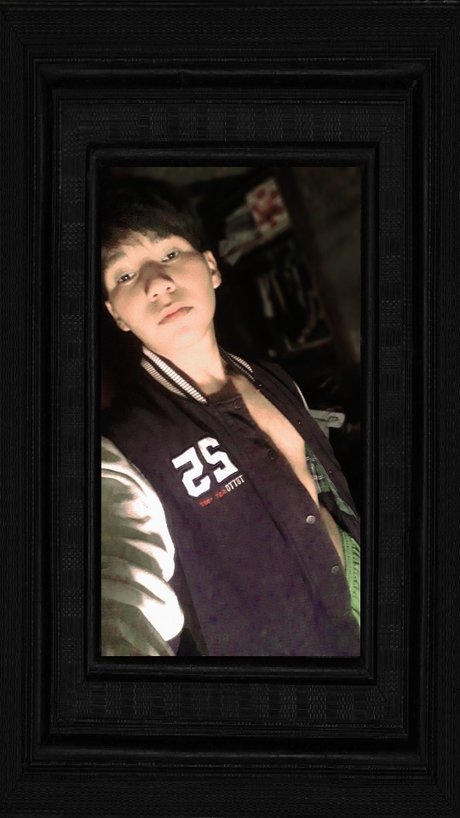 DAVID TRS Leaks von Nacktbildern auf OnlyFans