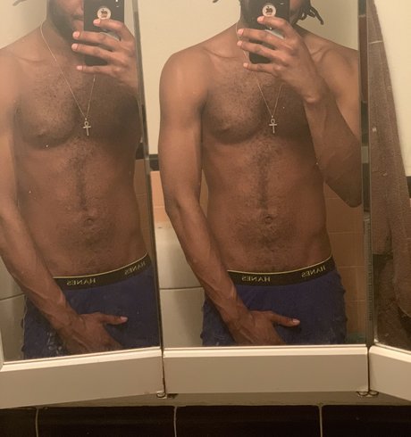 Dee Troubles Po OnlyFans