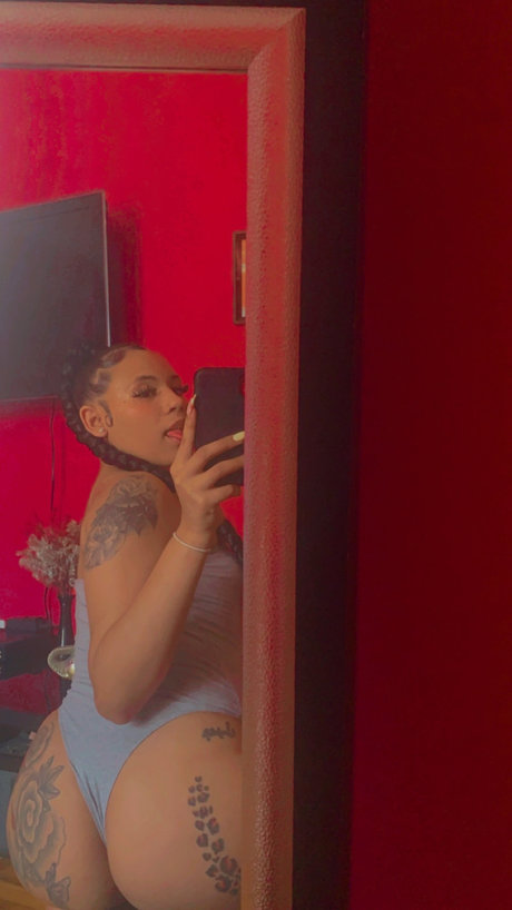 BADDIEBADDIE OnlyFans Porn Nackt