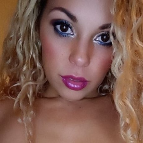 Lola Luxx Oben ohne OnlyFans