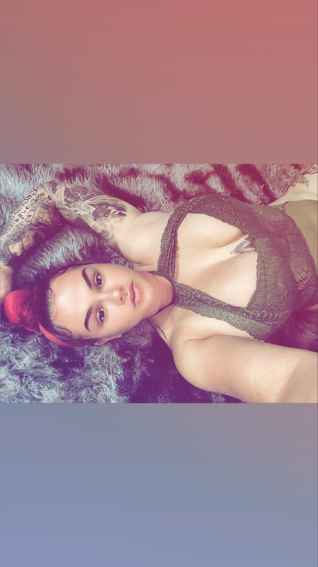 _Qu33n_ OnlyFans Leak