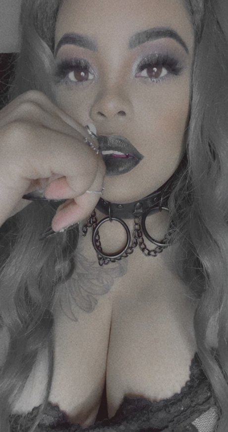 Qiing Dom Heiße OnlyFans Inhalte