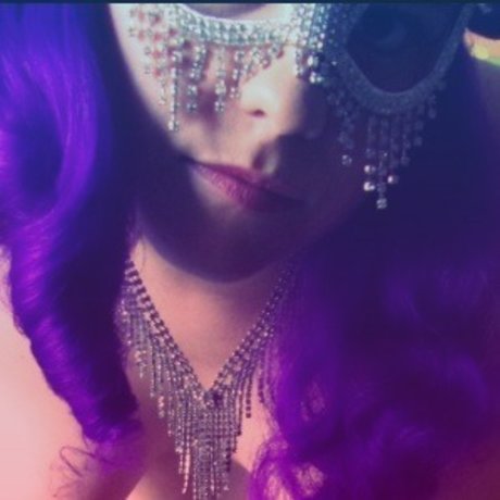 Purple Goddexxx OnlyFans Nacktbilder