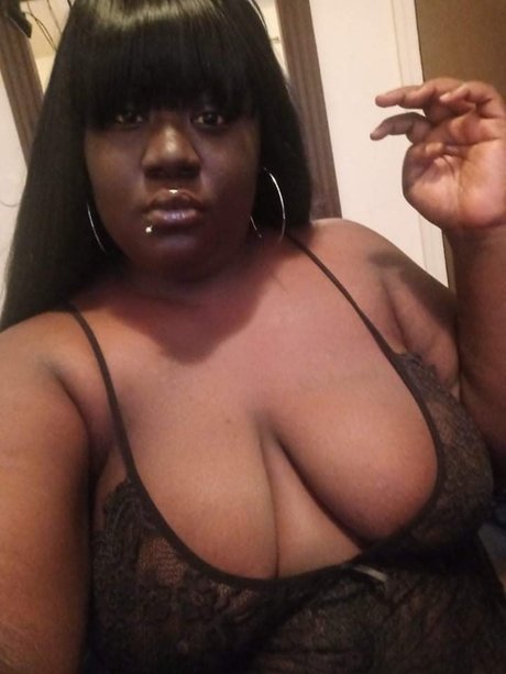 Pure Chocolate Nacktbilder von OnlyFans
