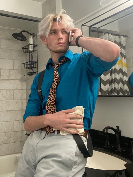 Eavnc Nacktpornos auf OnlyFans