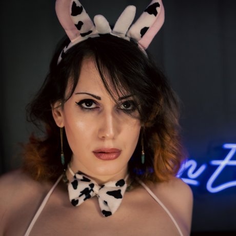 Alyson Eclair Nackt auf OnlyFans