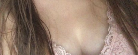 azades body amp amp feet Nacktbilder OnlyFans geleakt