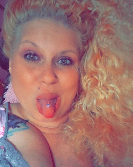 Red Elliott XXX OnlyFans