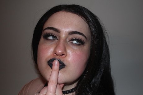 Queen G Oben ohne OnlyFans