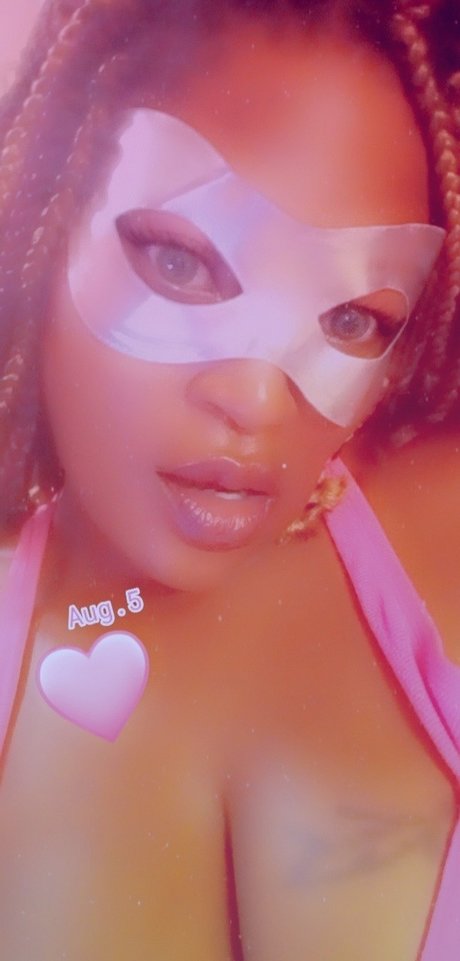 Queen Carmel Lala OnlyFans Sextape geleakt