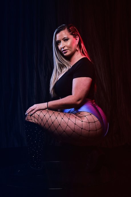 QueenBz Nacktbilder OnlyFans Leaks