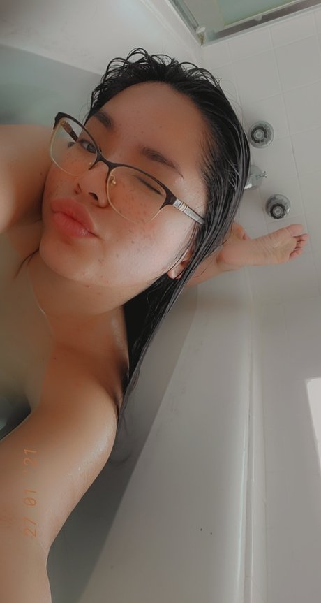 The Queen Bee Nackt auf OnlyFans