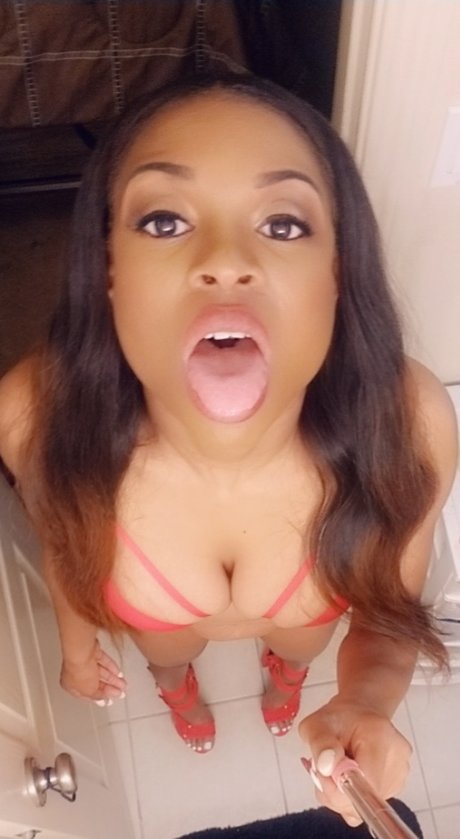 DOJA DOLL OnlyFans Nackt Leaks
