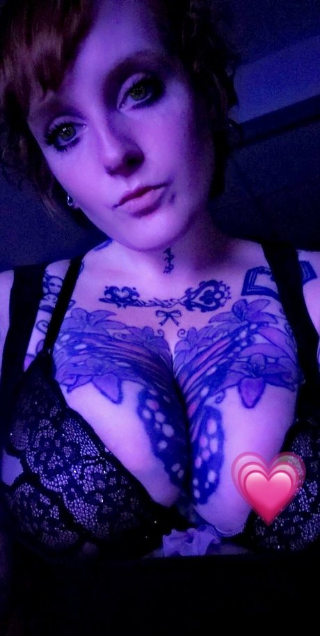 Rainy Raelyn OnlyFans-Leak