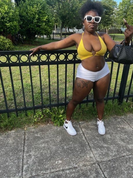 Raina Amore Sextape OnlyFans Nacktbilder