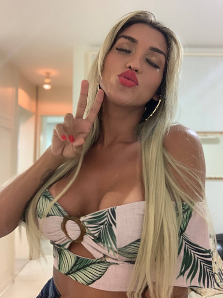 Julia Morena XXX OnlyFans