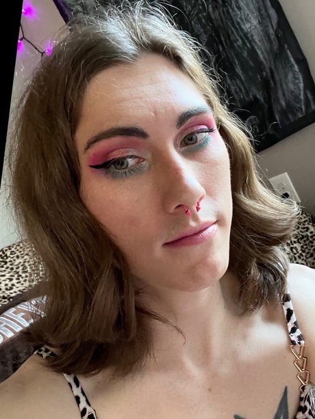 Evil dark goddess Nacktbilder von OnlyFans geleakt