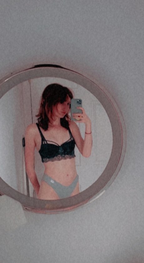 Ev Bunny OnlyFans Joi