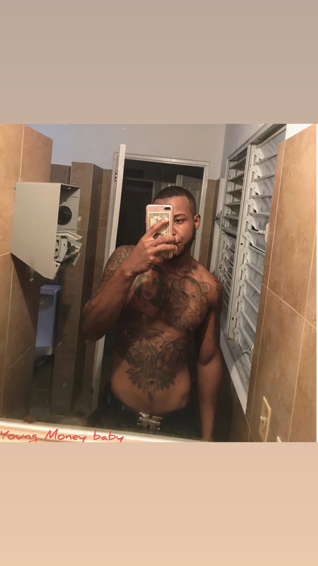 Randy Lopez Nacktpornos auf OnlyFans