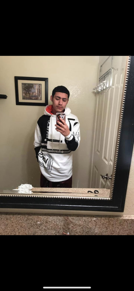 Adriel barebackstudios OnlyFans kostenlos geleakt