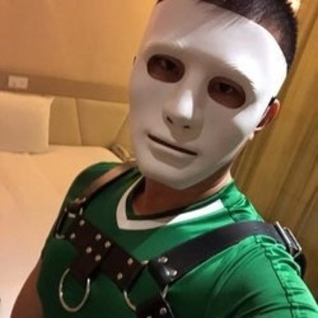 RICH BOOK OnlyFans Beiträge