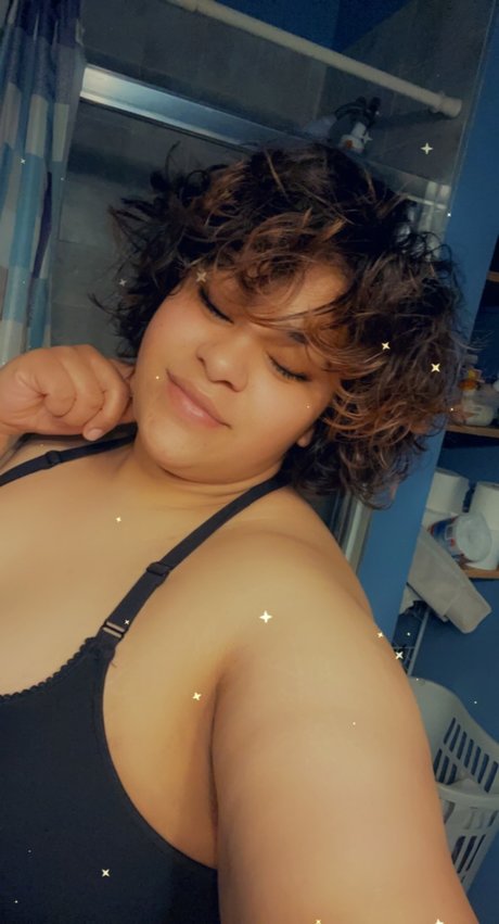 Rose G Neue geleakte OnlyFans-Inhalte