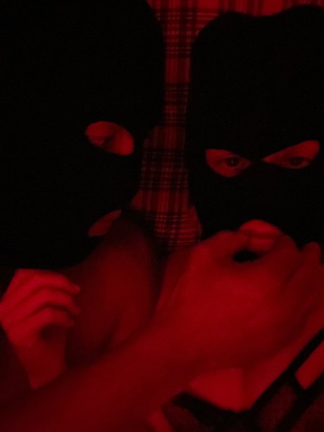 Redlightessence Bilder OnlyFans