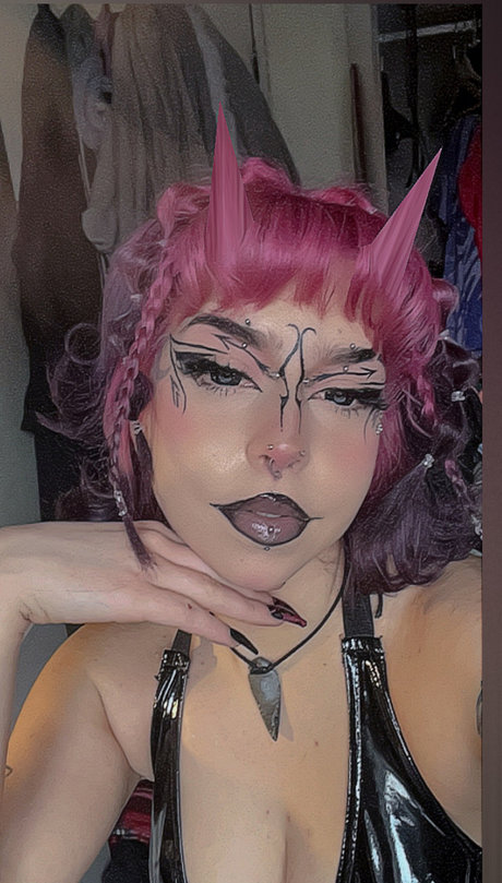 Red Bunny OnlyFans geleakte Brüste