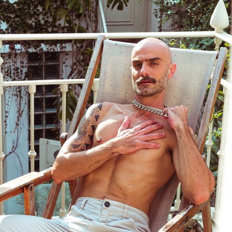 Reco Romanello Kostenlose OnlyFans-Pornos