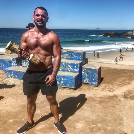 u6774641 OnlyFans-Model