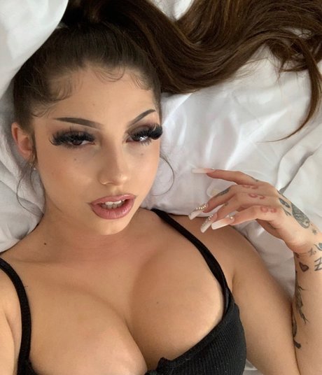 Roma Amor Exclusive_ Model OnlyFans Foto