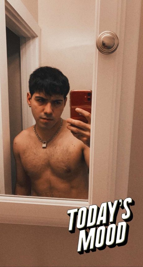 Ryo OnlyFans Striptease