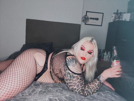 RUBI NOXX_ OnlyFans Leak