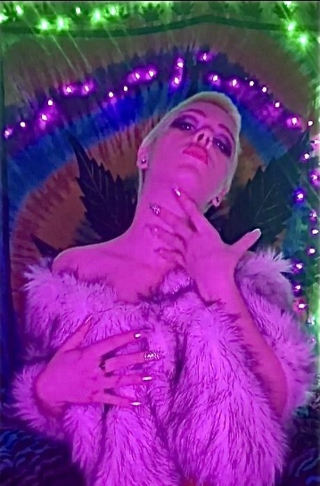 Roxxy Ace OnlyFans Nackt Leaks