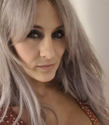 _Rosie English_ OnlyFans Bilder