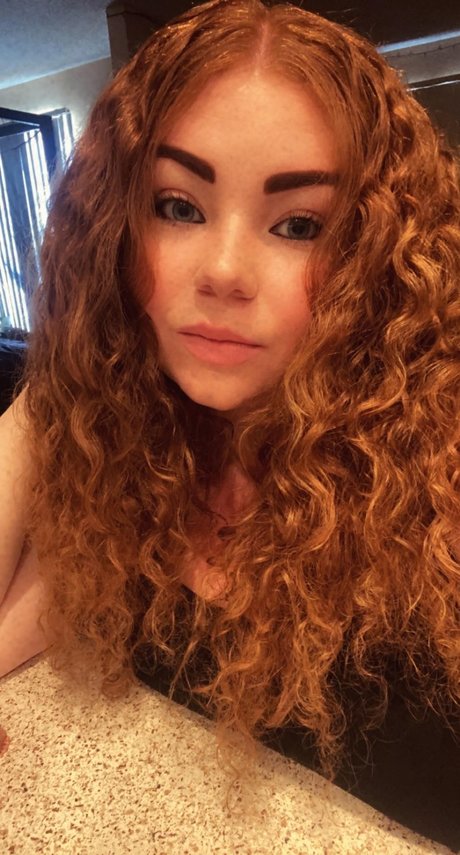 FireyRedHead Leaked OnlyFans Nacktbilder