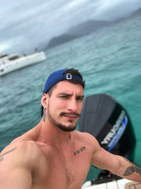 MORE S A L V A D O R OnlyFans geleakter Pornografie