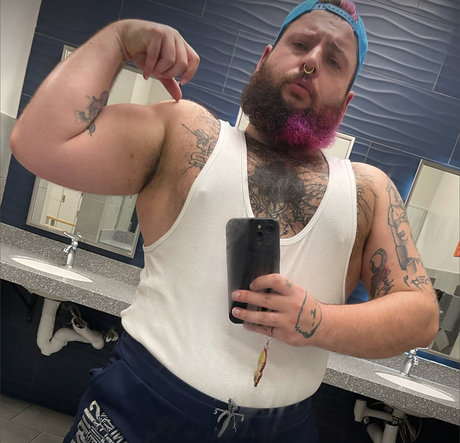 Saint Dionysos Nacktbilder von OnlyFans geleakt