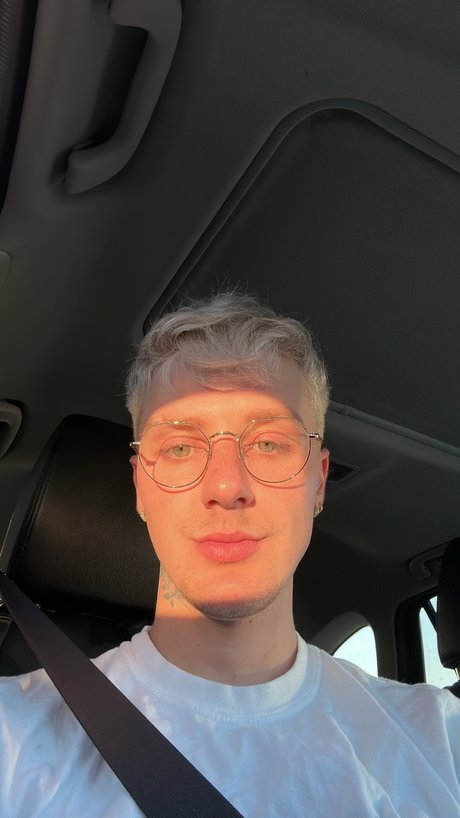 UNHOLY SAINT OnlyFans Leaked Gratis