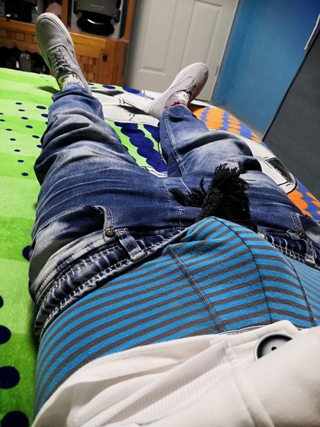 Sagging Abs Wolf Shirtless OnlyFans Modelfoto